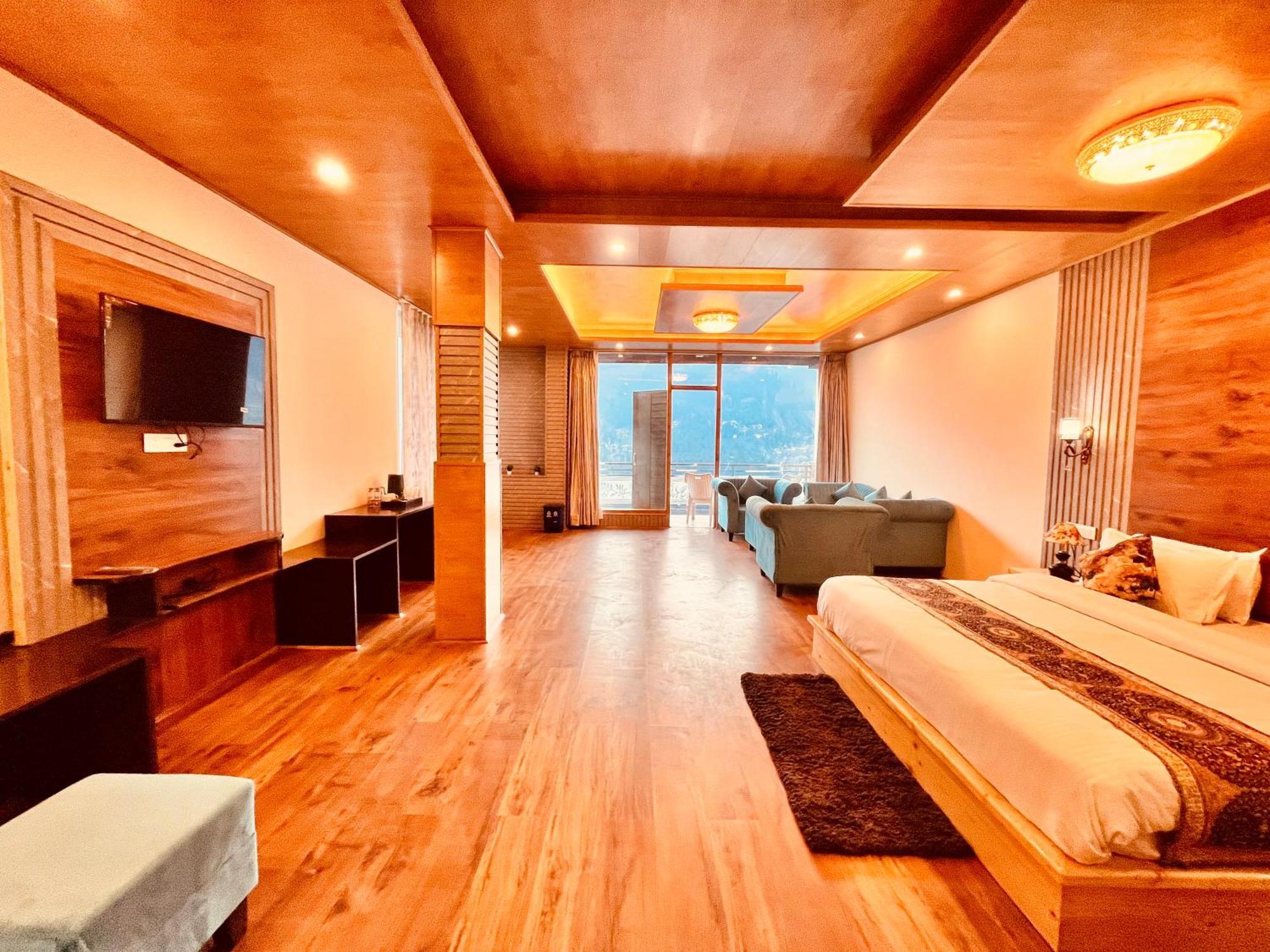 Naina Deventure Resort, Manali - Premium Rooms With Centrally Heated & Scenic View Exterior photo
