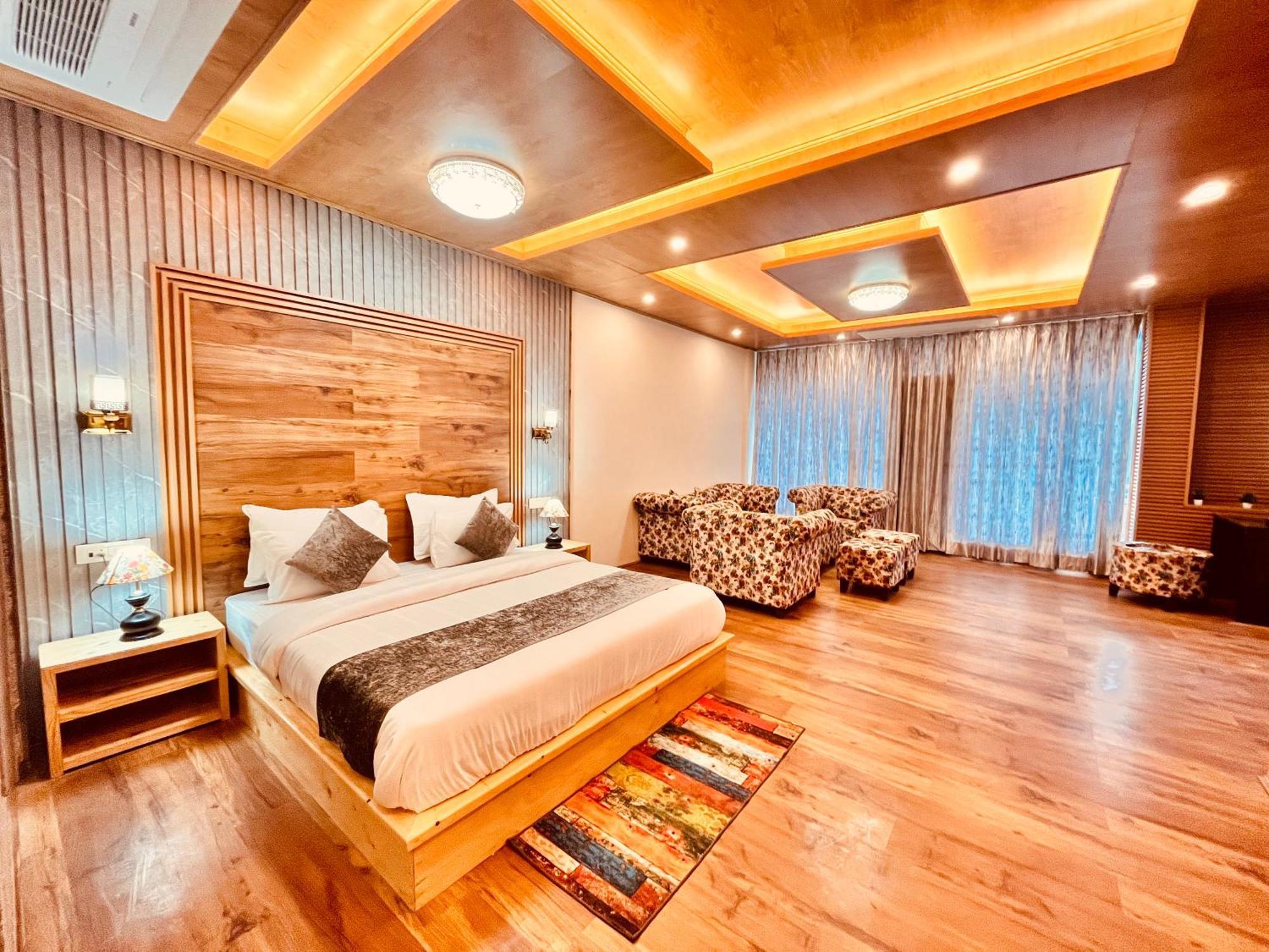 Naina Deventure Resort, Manali - Premium Rooms With Centrally Heated & Scenic View Exterior photo