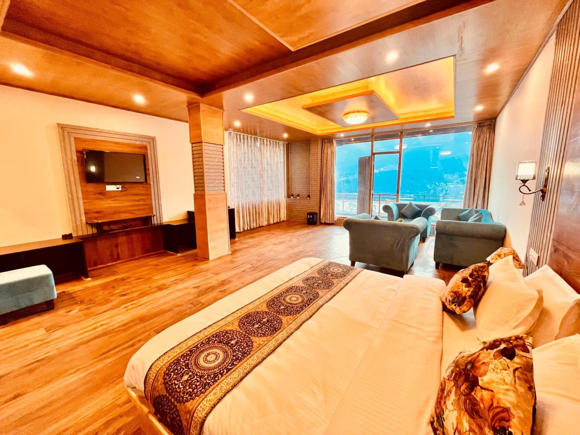 Naina Deventure Resort, Manali - Premium Rooms With Centrally Heated & Scenic View Exterior photo