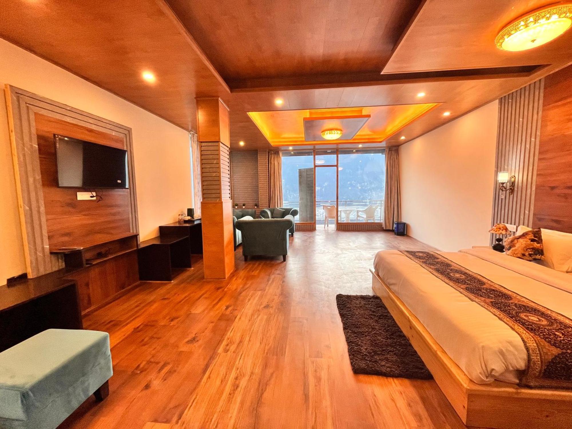 Naina Deventure Resort, Manali - Premium Rooms With Centrally Heated & Scenic View Exterior photo